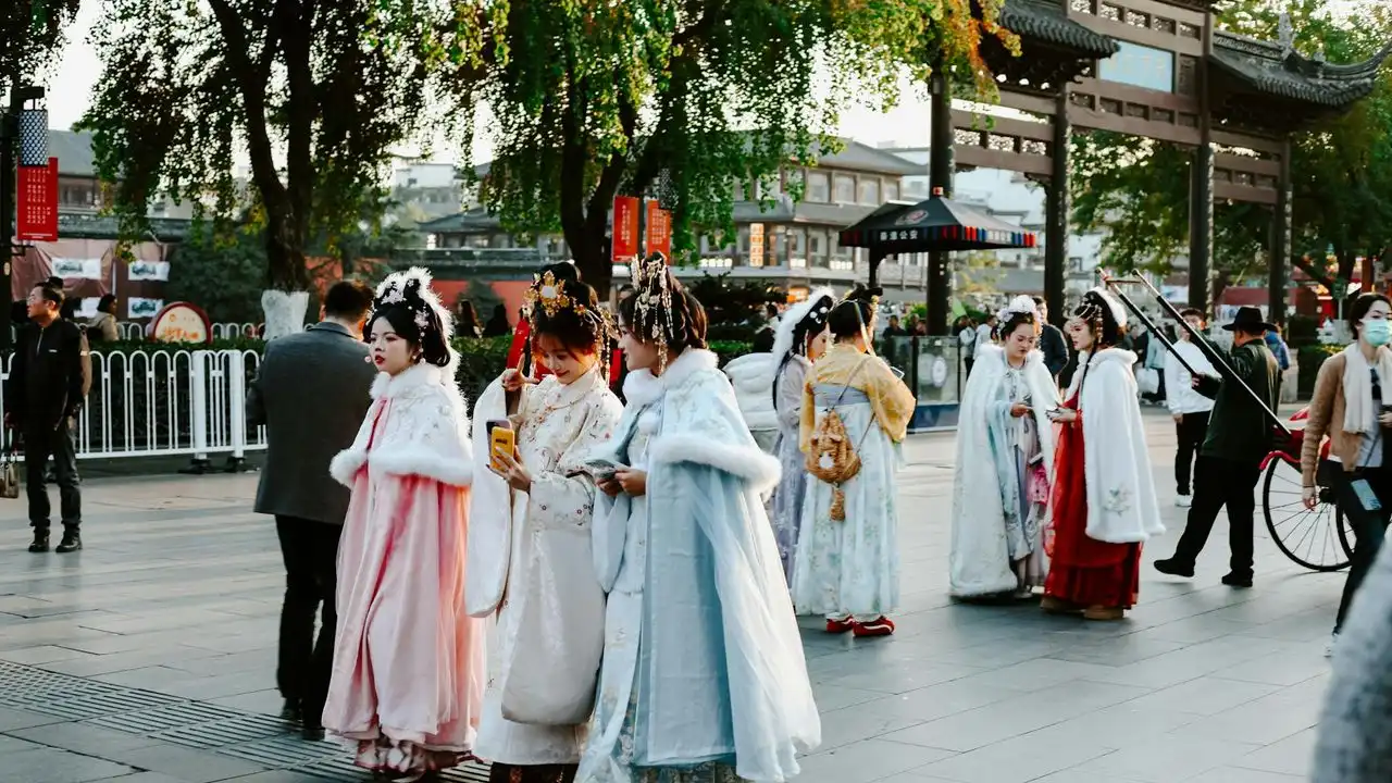 Simplified Vs Traditional Chinese: Which Should You Learn?